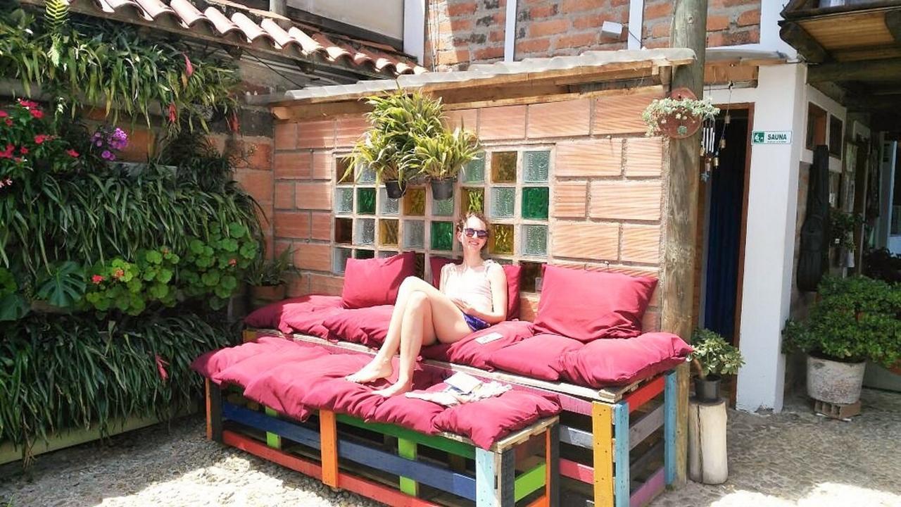 Hotel Kantarrana Urbana Jardin Esterno foto